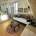 Un Cocon Au Presbytere Avec Place De Parking Voiture Gratuite * Caen