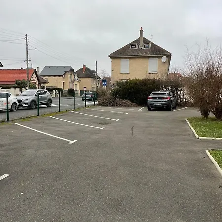Un Cocon Au Presbytere Avec Place De Parking Voiture Gratuite * كان