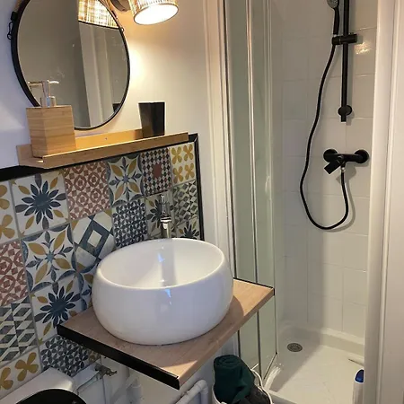 Un Cocon Au Presbytere Apartment *