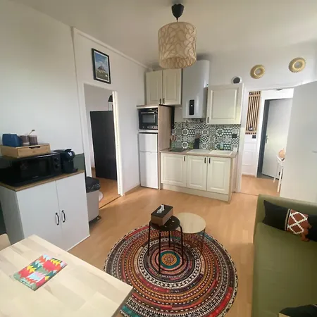 Un Cocon Au Presbytere Avec Place De Parking Voiture Gratuite Apartment *