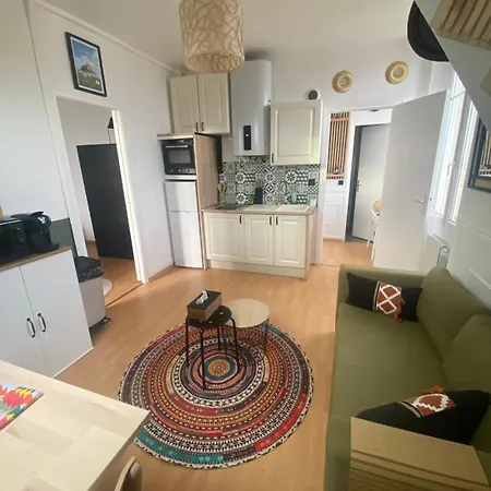 Un Cocon Au Presbytere Avec Place De Parking Voiture Gratuite *