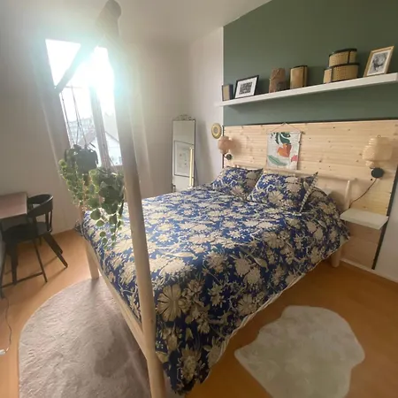 Lejlighed Un Cocon Au Presbytere Avec Place De Parking Voiture Gratuite