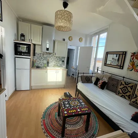 Apartament Un Cocon Au Presbytere Avec Place De Parking Voiture Gratuite Caen