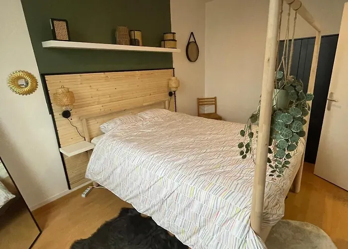 Un Cocon Au Presbytere Avec Place De Parking Voiture Gratuite *