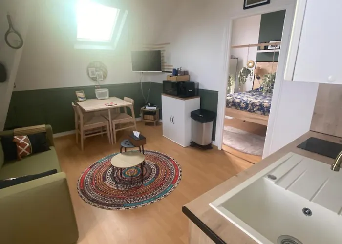 Apartament Un Cocon Au Presbytere Avec Place De Parking Voiture Gratuite Caen